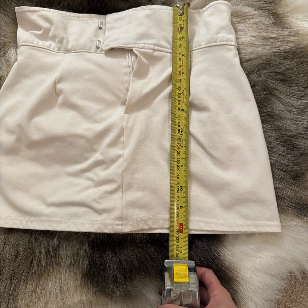 Cream High-Waisted Skirt - Picture 4 of 6
